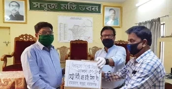 সাংসদ সাবের হোসেনের উদ্যোগে ৭শ পিপিই পেল মুগদা হাসপাতাল_